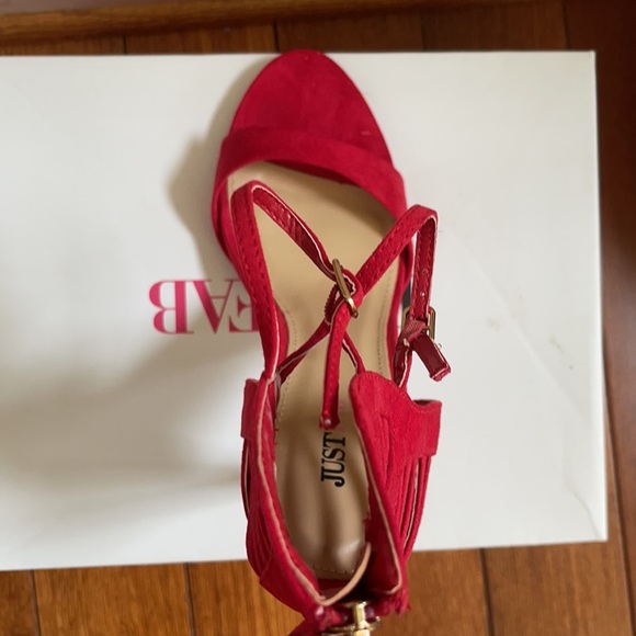 Red Heels size 10 - Picture 2 of 2